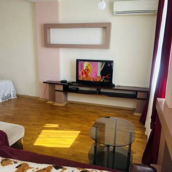 Продается 1-комнатная квартира, 50 м²