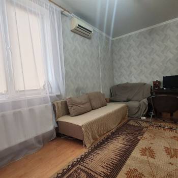 Продается 1-комнатная квартира, 27 м²