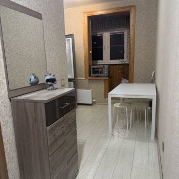 Сдается 1-комнатная квартира, 35,8 м²