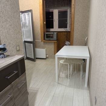 Сдается 1-комнатная квартира, 35,8 м²