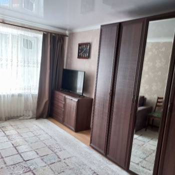 Продается 1-комнатная квартира, 35 м²