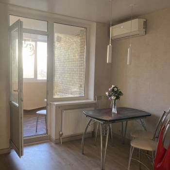 Продается 1-комнатная квартира, 43,2 м²