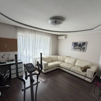 Продается 2-х комнатная квартира, 83 м²