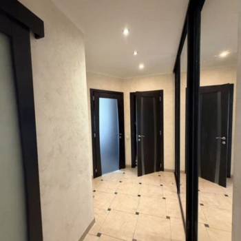 Продается 2-х комнатная квартира, 83 м²