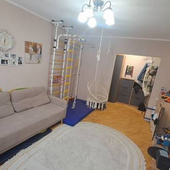 Продается 3-х комнатная квартира, 77 м²