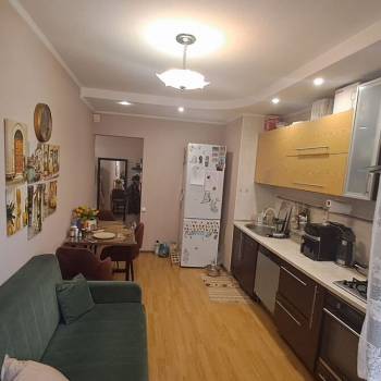 Продается 3-х комнатная квартира, 77 м²