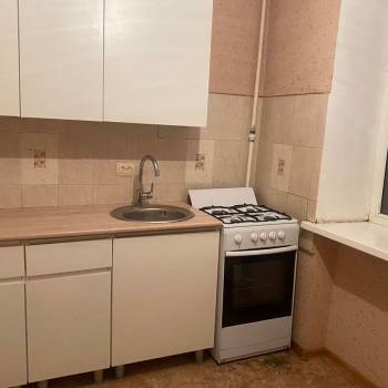 Продается 1-комнатная квартира, 37 м²