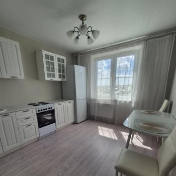 Сдается 1-комнатная квартира, 38 м²