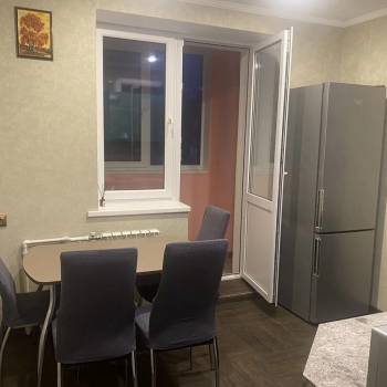 Сдается 1-комнатная квартира, 37 м²