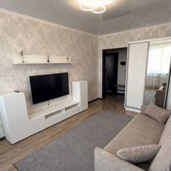 Сдается 1-комнатная квартира, 40,2 м²