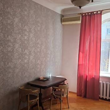Сдается Многокомнатная квартира, 100 м²
