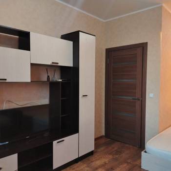 Сдается 1-комнатная квартира, 37 м²