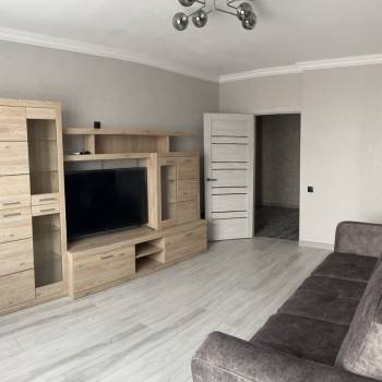 Сдается 2-х комнатная квартира, 64,3 м²