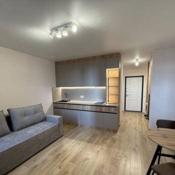 Сдается 1-комнатная квартира, 42 м²