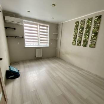 Продается 1-комнатная квартира, 32 м²