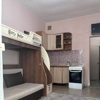 Продается 1-комнатная квартира, 18 м²
