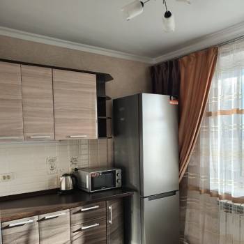 Сдается 1-комнатная квартира, 37 м²
