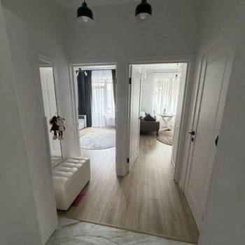Продается 1-комнатная квартира, 42 м²