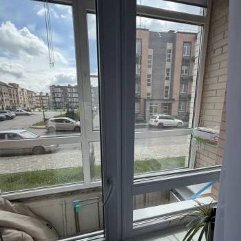 Продается 1-комнатная квартира, 42 м²
