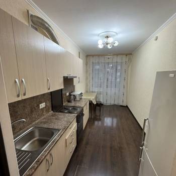 Сдается 2-х комнатная квартира, 65 м²