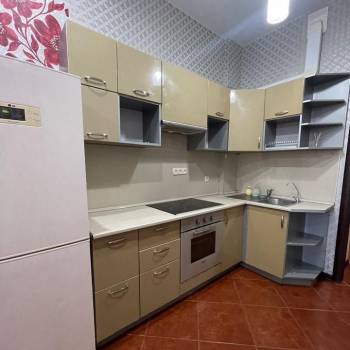 Сдается 1-комнатная квартира, 49 м²