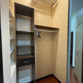 Сдается 1-комнатная квартира, 49 м²