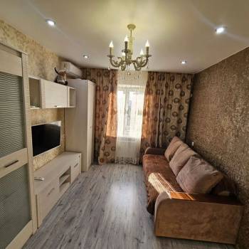 Сдается 1-комнатная квартира, 37 м²