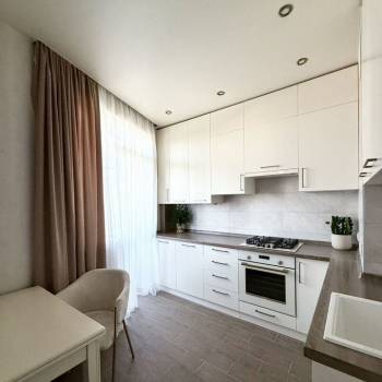 Продается 1-комнатная квартира, 40 м²