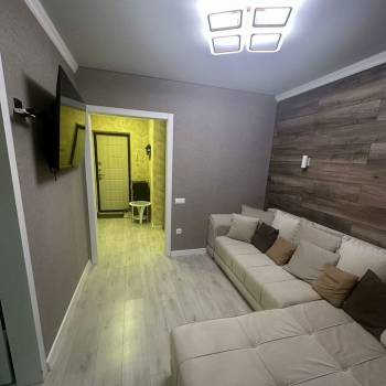 Продается 1-комнатная квартира, 35 м²