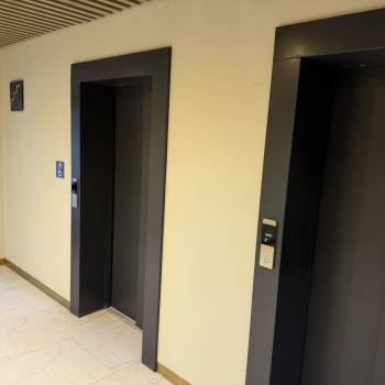 Продается 1-комнатная квартира, 46 м²
