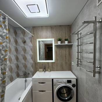 Сдается 1-комнатная квартира, 51 м²