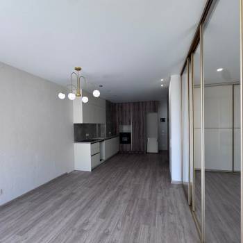 Продается 1-комнатная квартира, 47,3 м²