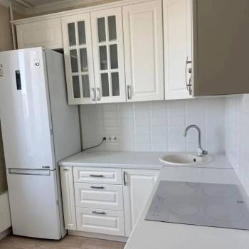 Продается 1-комнатная квартира, 35 м²