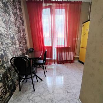 Сдается 1-комнатная квартира, 36 м²