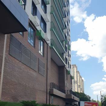 Продается 1-комнатная квартира, 37 м²