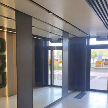 Продается 1-комнатная квартира, 37 м²