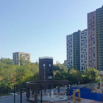 Продается 1-комнатная квартира, 37 м²
