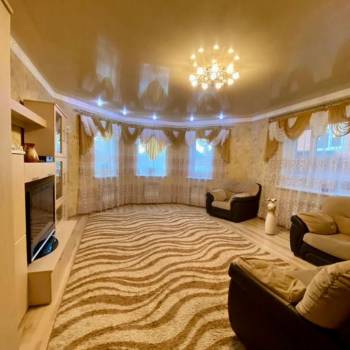 Продается Дом, 290 м²