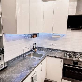 Продается 1-комнатная квартира, 46 м²