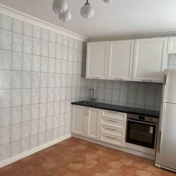 Продается 1-комнатная квартира, 44 м²