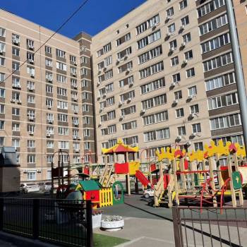 Сдается 1-комнатная квартира, 42 м²