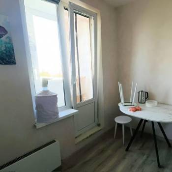 Сдается 1-комнатная квартира, 38 м²