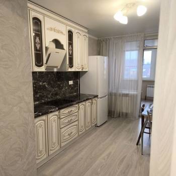 Сдается 1-комнатная квартира, 52 м²