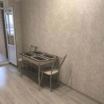 Сдается 1-комнатная квартира, 52 м²