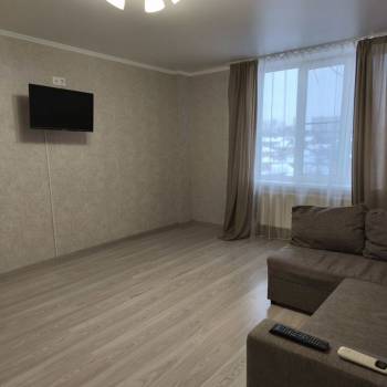 Сдается 1-комнатная квартира, 52 м²