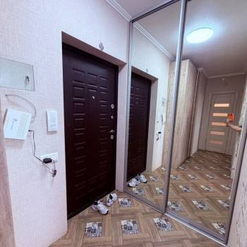 Продается 1-комнатная квартира, 35 м²