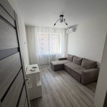 Сдается 1-комнатная квартира, 50 м²