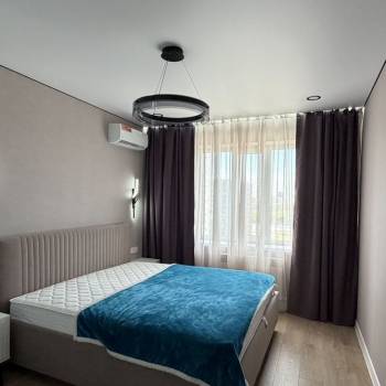 Продается 1-комнатная квартира, 43 м²