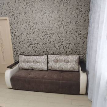 Продается 1-комнатная квартира, 37 м²