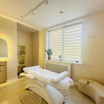 Сдается Нежилое помещение, 230 м²